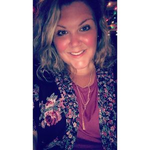 Meet your Posher, Angelica